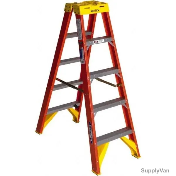 Werner A Type Step Ladder, Fiberglass, 3+1 Steps