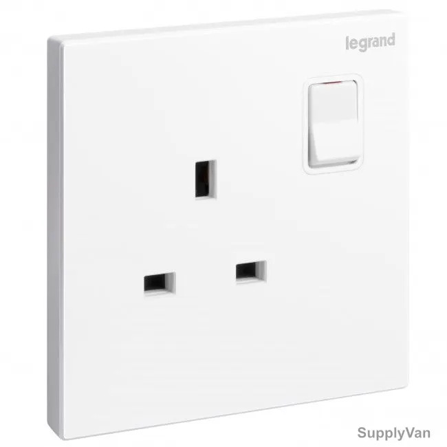 Legrand Switched Socket, 282432, Galion, 13A, 250V, 1P, White