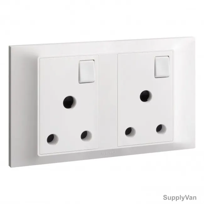 Legrand Single Pole Switched Socket, 617653, 15A, 250V, 2 Gang, White