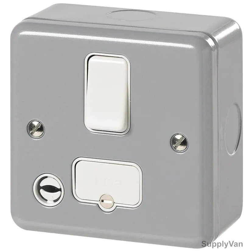 Mk Dual Pole Switched Fuse Connection Unit With Flex Outlet, K0932ALM, Metalclad Plus, 1 Gang, 13A, Aluminium