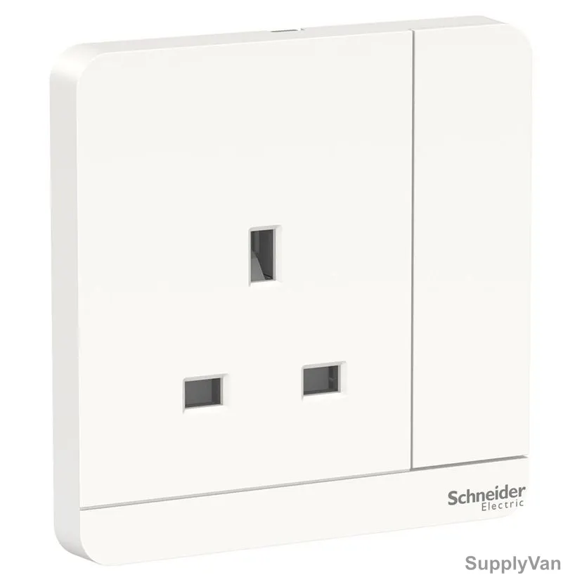 Schneider Electric Switched Socket, E8315-15-WE-G12, AvatarOn, 1 Gang, 3P, 15A, 250VAC, White